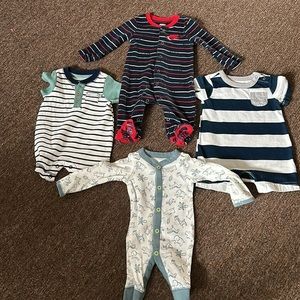 Carter, Nike, Wonder Nation... NB to 3 months outfits ... 4 in total for 25.00